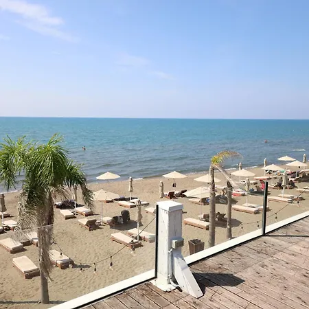 Posh Hotel Rrogozhine