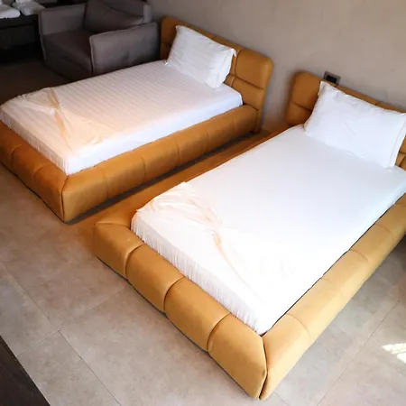 Hotel Posh Rrogozhine