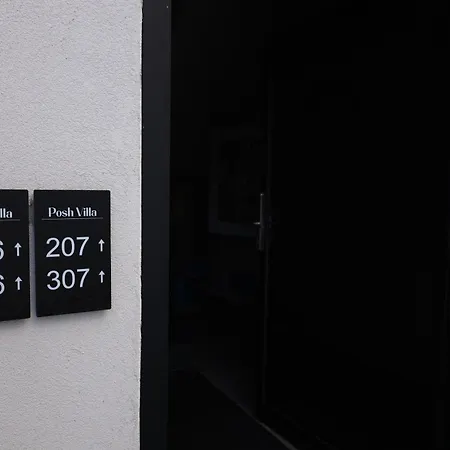 Posh Hotel Rrogozhine