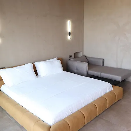 Szálloda Posh 5*