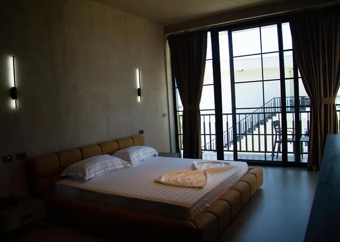 Hotel Posh 5*
