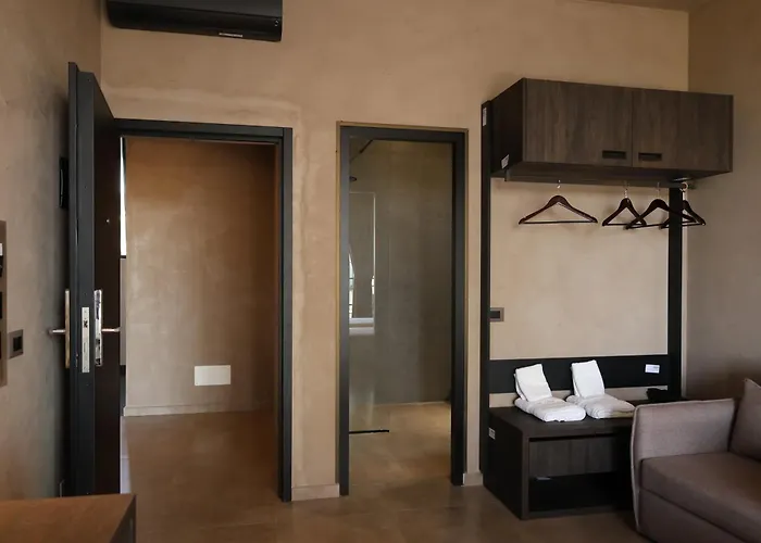 Posh Hotel 5*