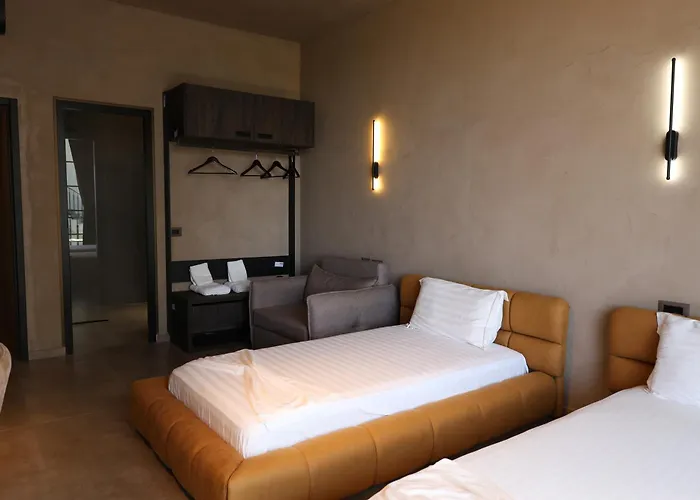 Hotel Posh 5*