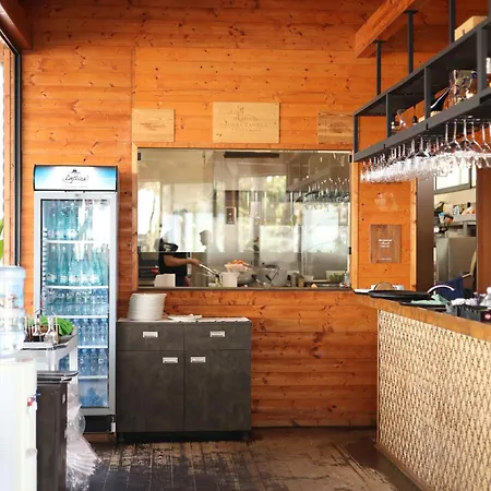 Hotel Posh Rrogozhine