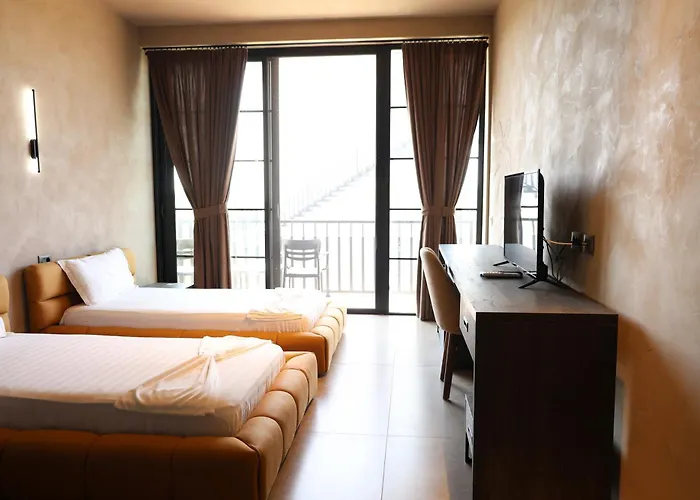 Posh Hotel